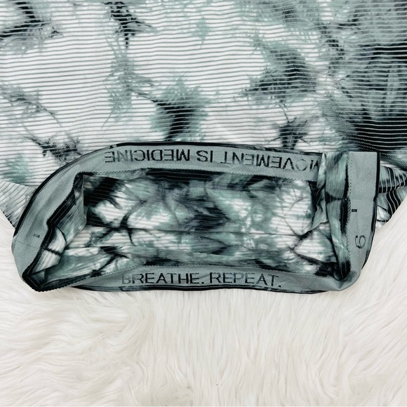 Lululemon Swiftly Tech Short Sleeve 2.0 Shibori Stripe Graphite Gray - Picture 7 of 12